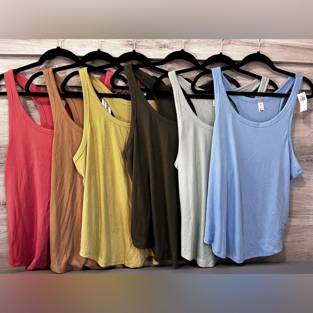 6 solid Old Navy racerback tanks.  All Size XL and NWT.